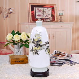 瓷中雅韻 景德鎮(zhèn)工筆采菊圖瓷瓶的藝術(shù)魅力與生活美學(xué)